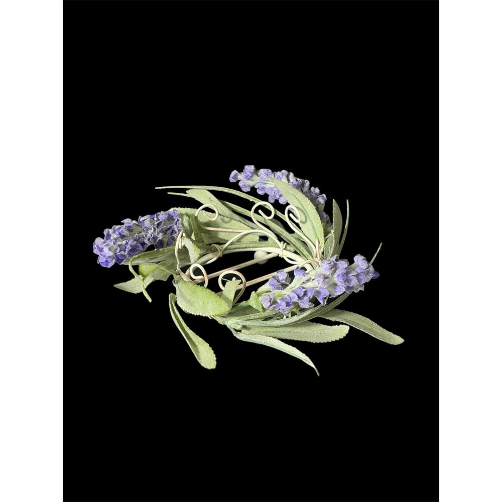 Hallmark Lavender Faux Flowers Wreath Round Metal Stand Votive Candle Holder